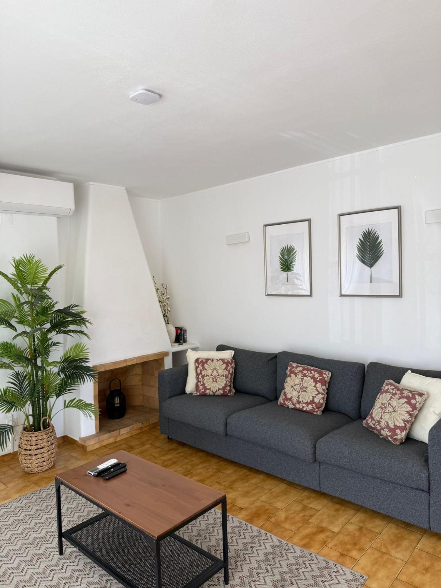 Cozy Apartment Oura Beach البوفيرا المظهر الخارجي الصورة